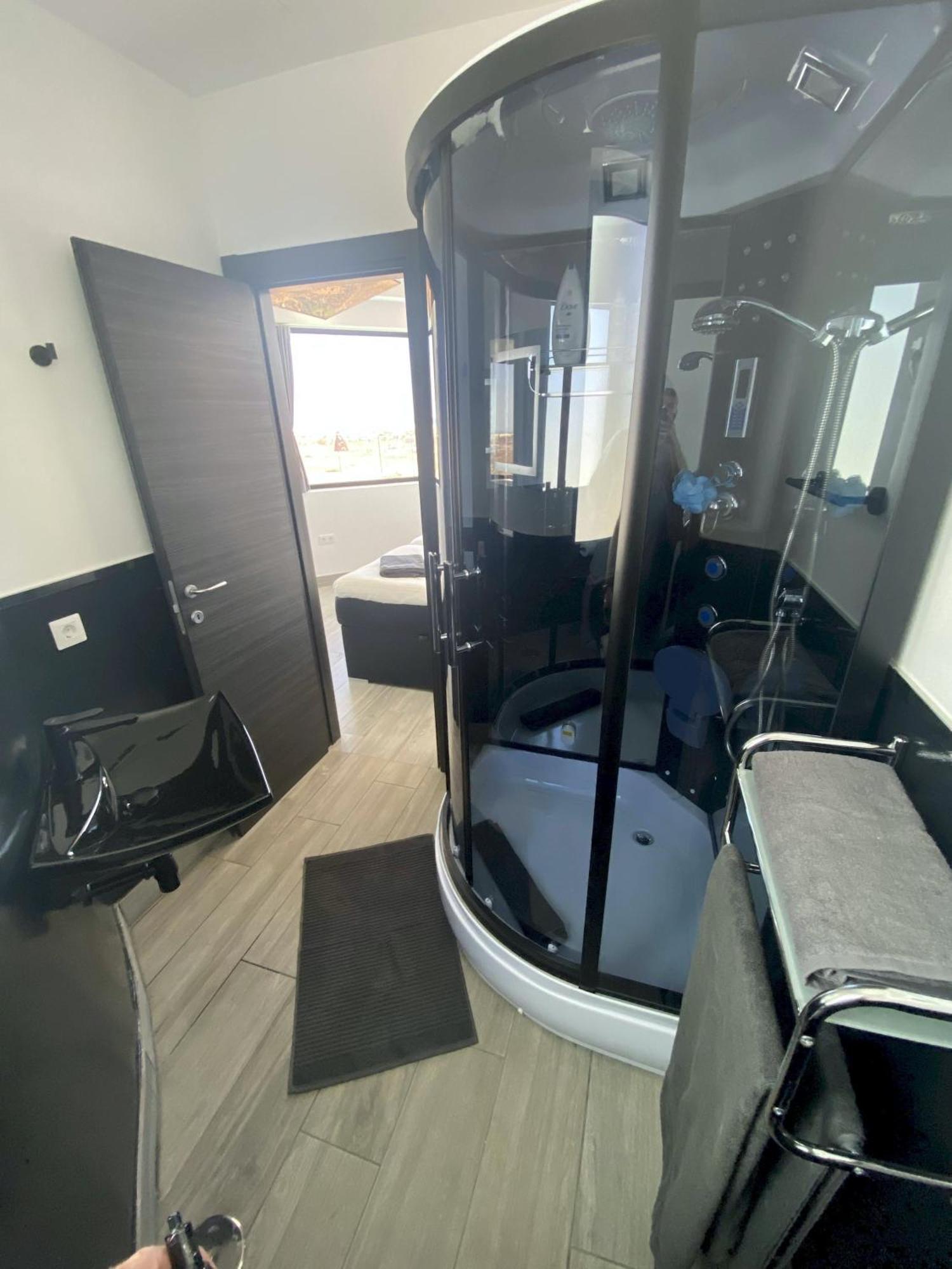 Villa Poseidon Corralejo With Private Heated Pool, Sauna And Stunning Volcano Views By Amazzzing Travel Екстериор снимка