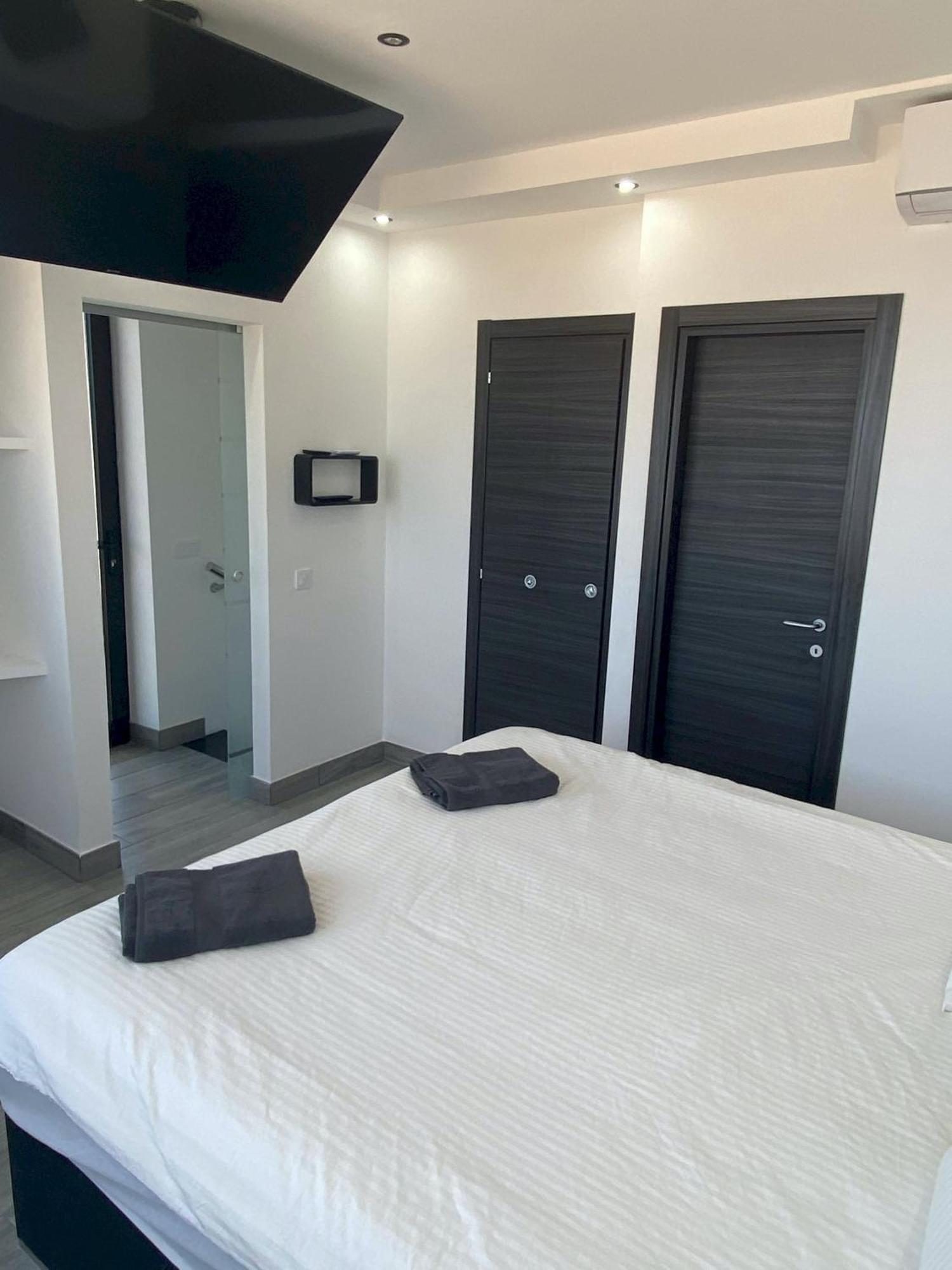 Villa Poseidon Corralejo With Private Heated Pool, Sauna And Stunning Volcano Views By Amazzzing Travel Екстериор снимка