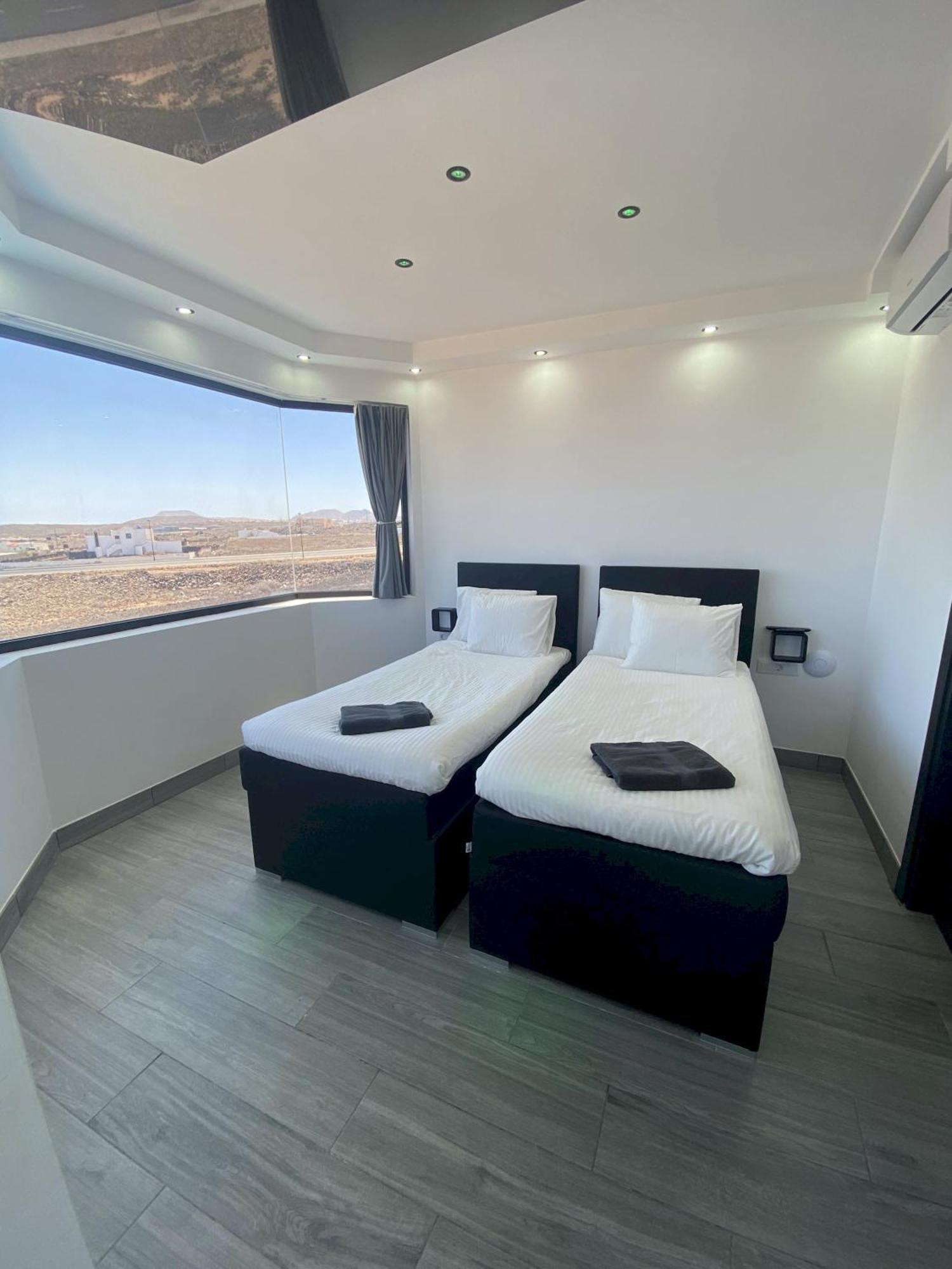 Villa Poseidon Corralejo With Private Heated Pool, Sauna And Stunning Volcano Views By Amazzzing Travel Екстериор снимка