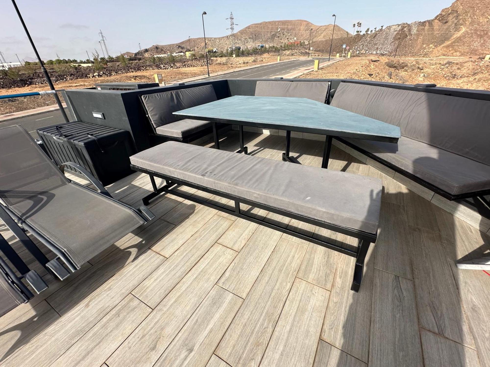 Villa Poseidon Corralejo With Private Heated Pool, Sauna And Stunning Volcano Views By Amazzzing Travel Екстериор снимка