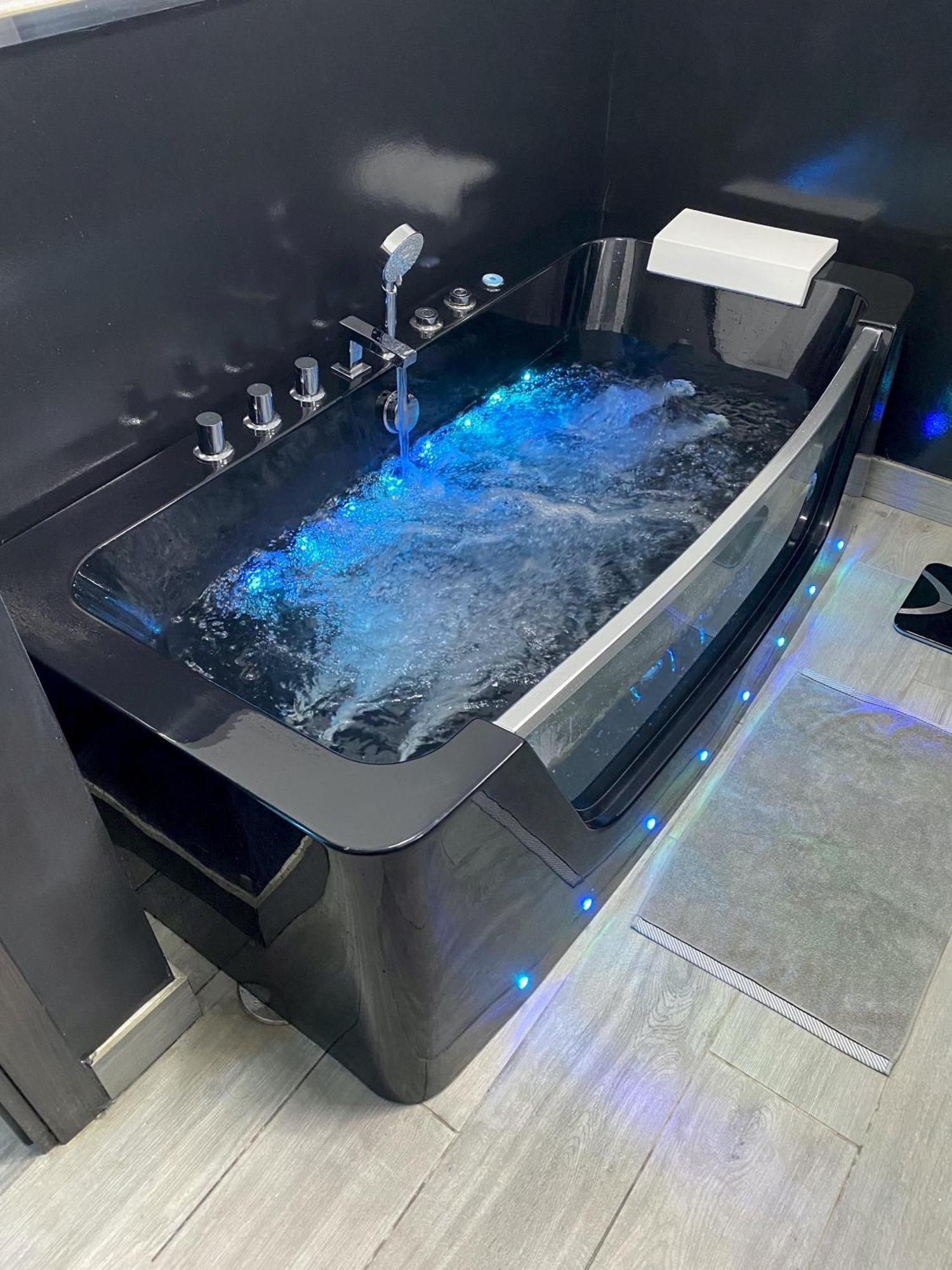 Villa Poseidon Corralejo With Private Heated Pool, Sauna And Stunning Volcano Views By Amazzzing Travel Екстериор снимка